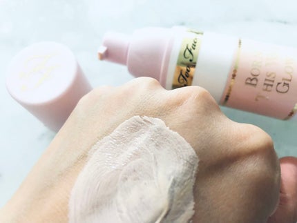 ボーン ディス ウェイ グロウ モイスチュアライジング メイクアップ プライマー/Too Faced/化粧下地を使ったクチコミ(2枚目)