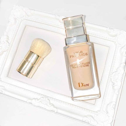 Dior プレステージ ル フルイド タン ドゥ ローズのクチコミ「今回は!大好きなファンデーションの
投稿をしたいと思いますっ!!!
ディオール プレステージ.....」(1枚目)
