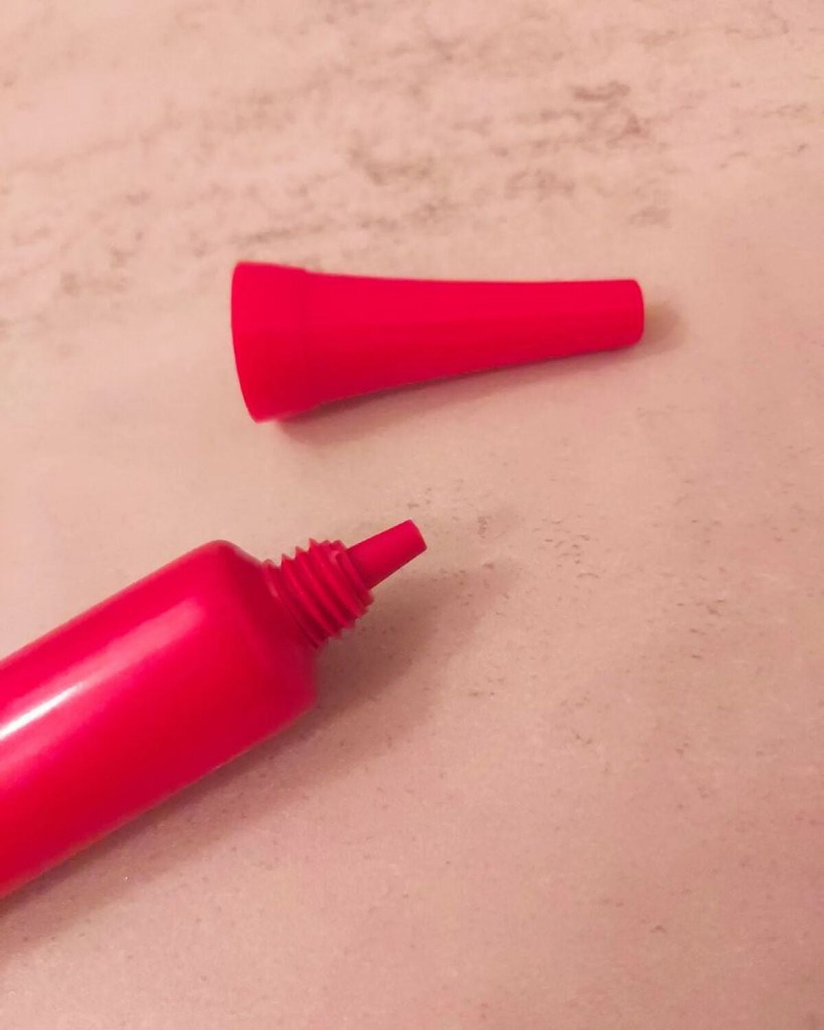 小石川恋【フォロバします】 on LIPS 「濃厚なテスクチャーだからピンポイントで塗りたい部分に留まってく..」(2枚目)