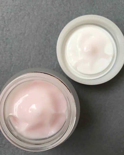 ローズウォーター スリーピングマスク/FEMMUE/フェイスクリームを使ったクチコミ(2枚目)