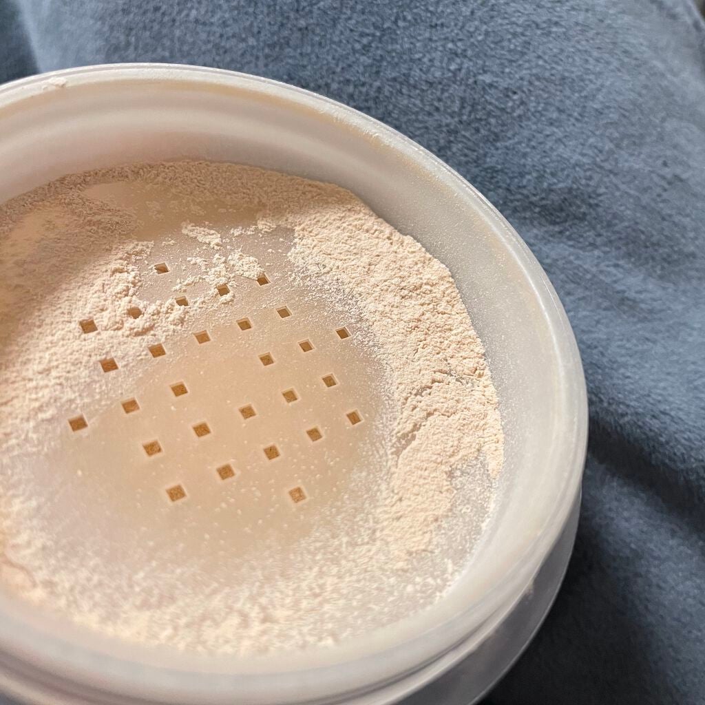 プードゥル ユニヴェルセル リーブル N/CHANEL/ルースパウダーを使ったクチコミ(3枚目)