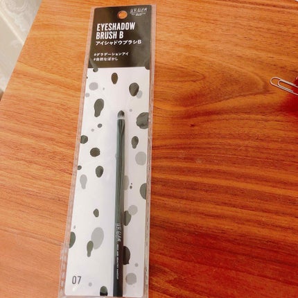 UR GLAM EYESHADOW BRUSH B/U R GLAM/メイクブラシを使ったクチコミ(1枚目)