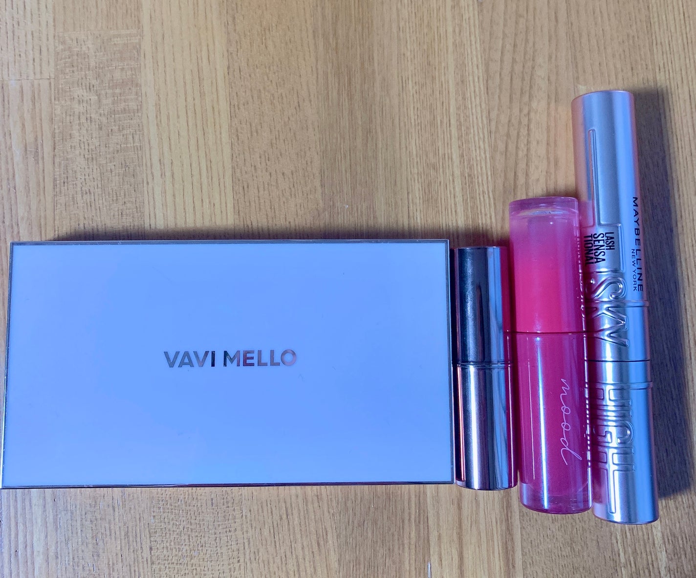 バレンタインボックス3ローズモーメント/VAVI MELLO/アイシャドウパレットを使ったクチコミ(3枚目)