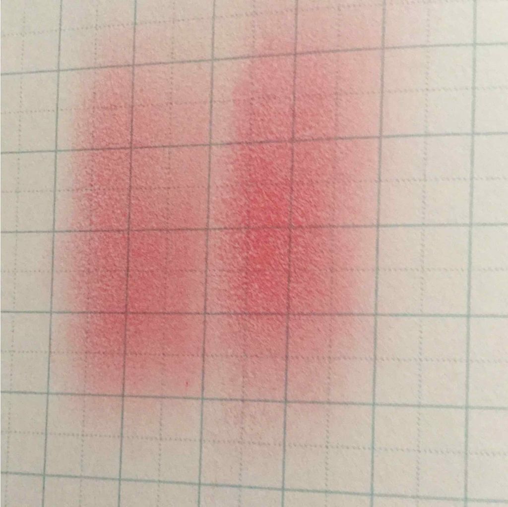 エルファー プリンセスデュオカラーチーク A/DAISO/パウダーチークを使ったクチコミ（2枚目）