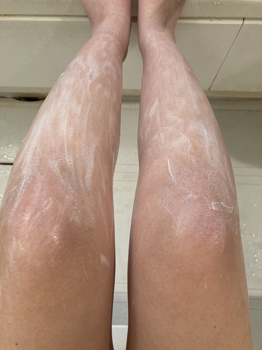 マイルド＆モイスチャーアロエジェル/ネイチャーリパブリック/ボディローションを使ったクチコミ（1枚目）