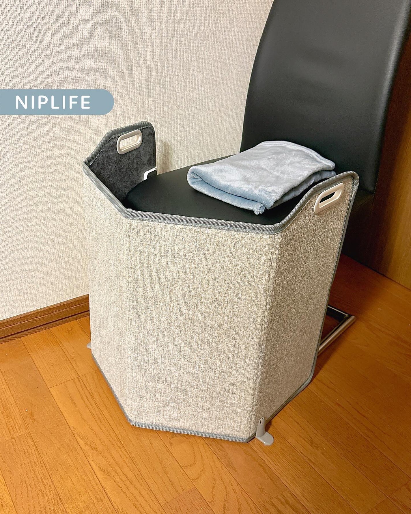 めるᙏ̤̫͚𓍯フォロバ on LIPS 「〖NIPLIFE〗折りたたみできるパネルヒーター┈┈┈┈┈┈┈..」(1枚目)