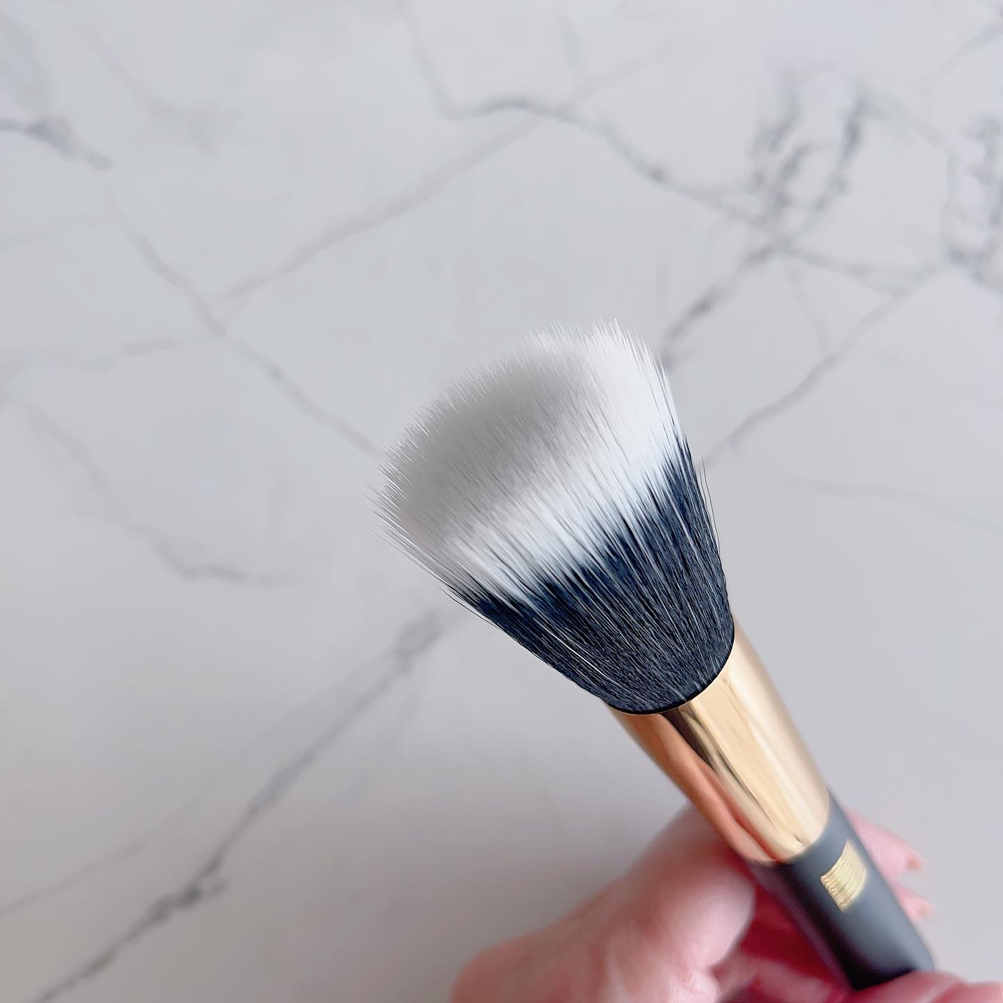 BIONIA エアファンデーションブラシ/コラリッチ/メイクアップキットを使ったクチコミ（3枚目）