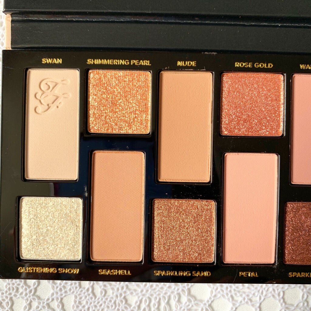 ボーン ディス ウェイ ザ ナチュラル ヌード アイシャドウ パレット/Too Faced/アイシャドウパレットを使ったクチコミ(3枚目)