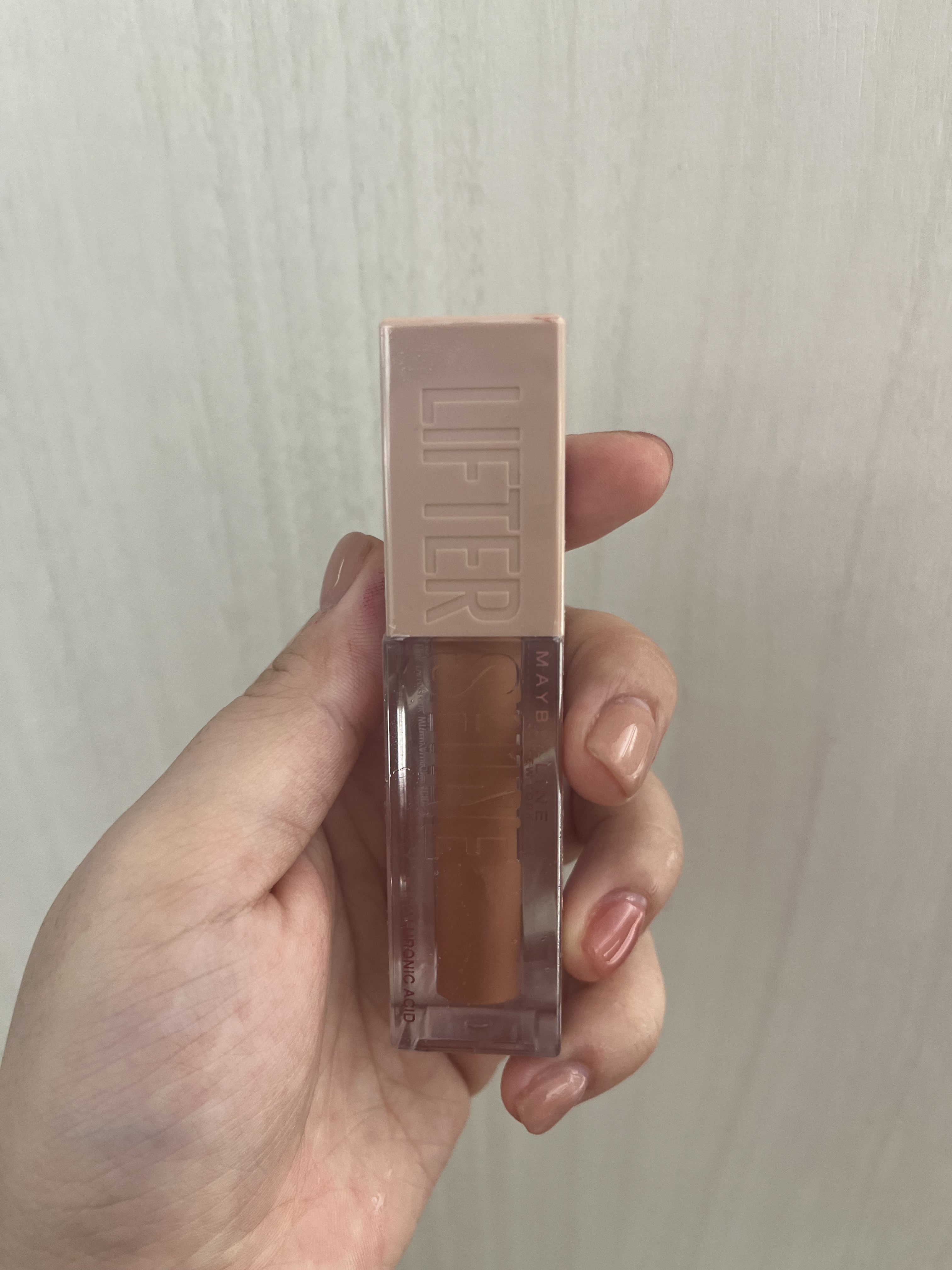 リフターシャイン 007 アーリーサンセット/MAYBELLINE NEW YORK/リップグロスを使ったクチコミ（1枚目）