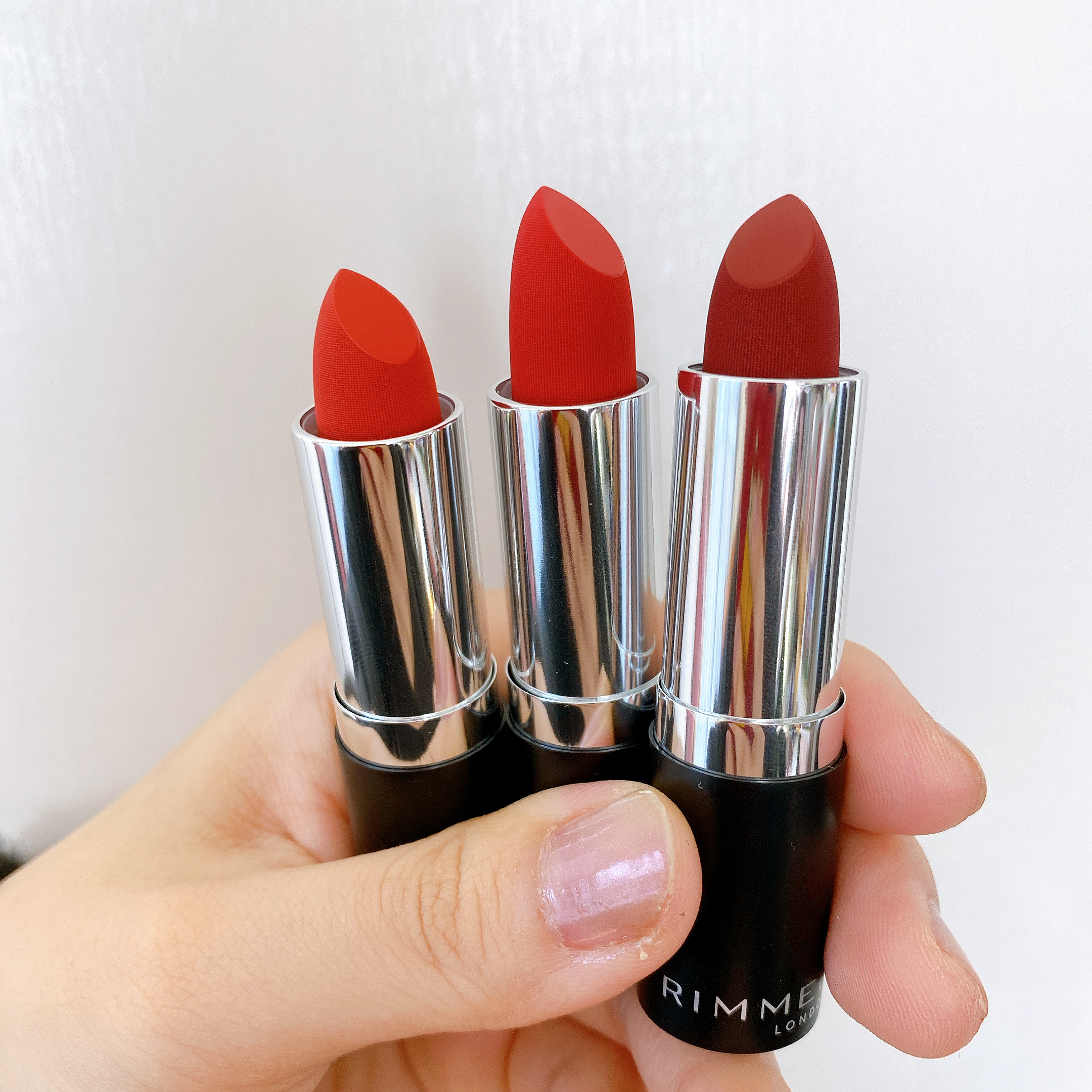 ラスティング フィニッシュ マシュマロエアリー リップスティック 001 ジューシーオレンジ/リンメル ロンドン/口紅を使ったクチコミ（1枚目）