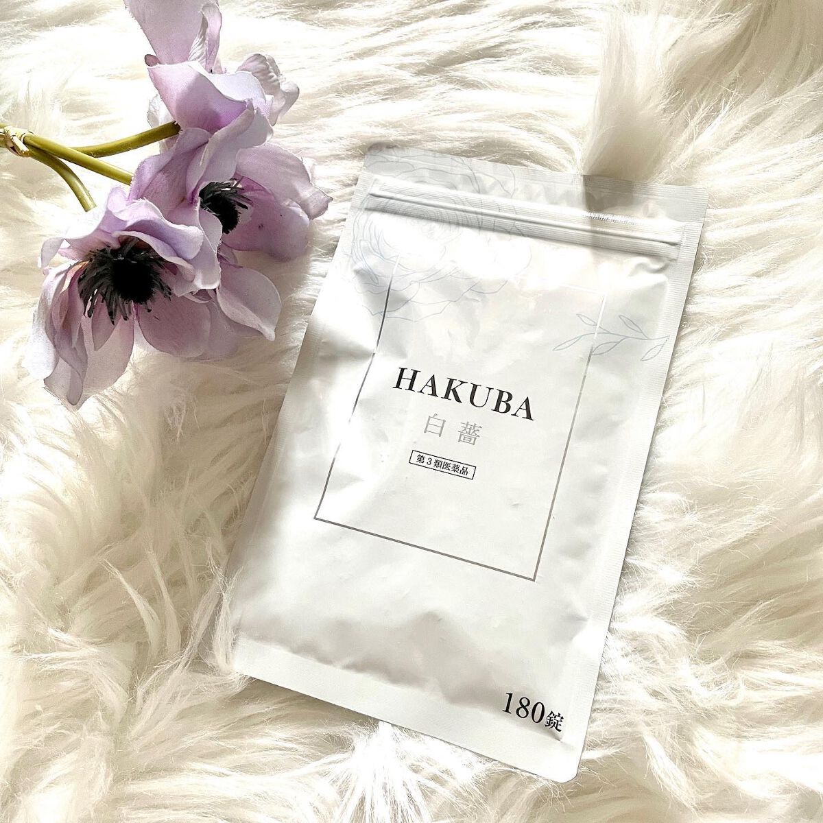 Shiho Arai on LIPS 「・・まだ暑い日が時々あるけれど、秋の足音が聞こえてきましたね。..」(1枚目)