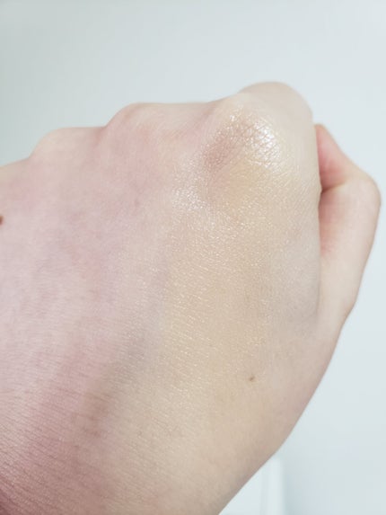 スタジオ ラディアンス セラム ファンデーション/M・A・C/リキッドファンデーションを使ったクチコミ(3枚目)