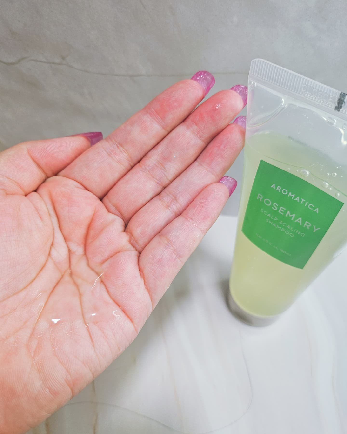 ローズマリールートエンハンサー/AROMATICA/頭皮ローションを使ったクチコミ（3枚目）