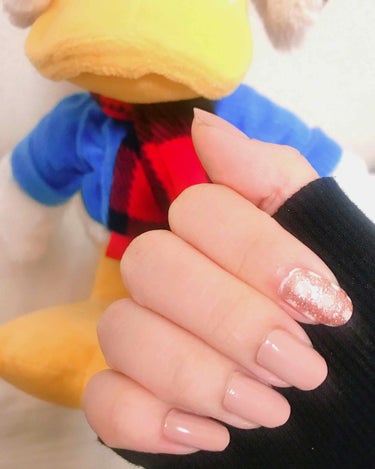 DAISOのPEELOFFは本当に素晴らしいのだけど💅
ペリッと取れてほしくない時に取れてしまうことがあって🥺
重ね塗りし過ぎると綺麗にポロっと行く気が…🤔

3枚目💅こんなに綺麗に取れます🥴

塗り直