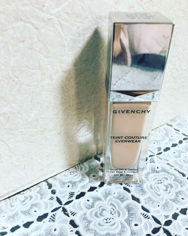 タン・クチュール・エバーウェア・ファンデーション/GIVENCHY/リキッドファンデーションを使ったクチコミ（1枚目）