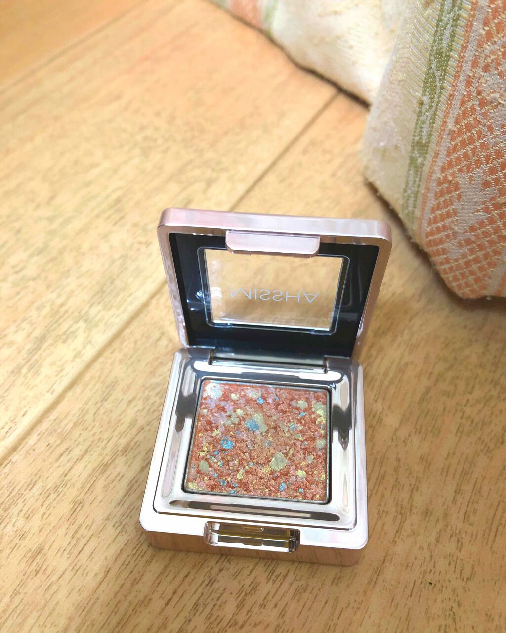 グリッタープリズム シャドウ/MISSHA/グリッターを使ったクチコミ(1枚目)