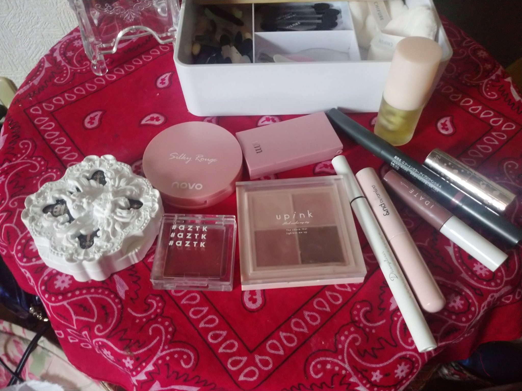 シャインオンステージアイパレット/upink/アイシャドウパレットを使ったクチコミ（2枚目）