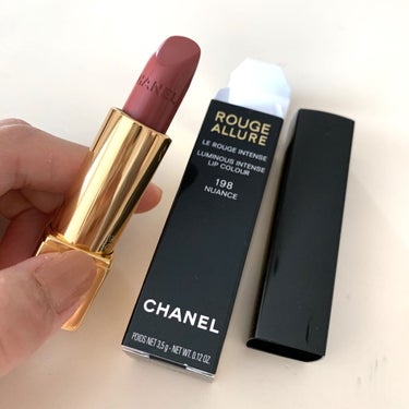 CHANEL
ルージュ アリュール198ニュアンス＜数量限定色＞

CHANEL様の秋コスメ新作のルージュアリュールから限定色を購入しました☺️

私の手持ちにないローズのお色味で、普段私は苦手な色味な