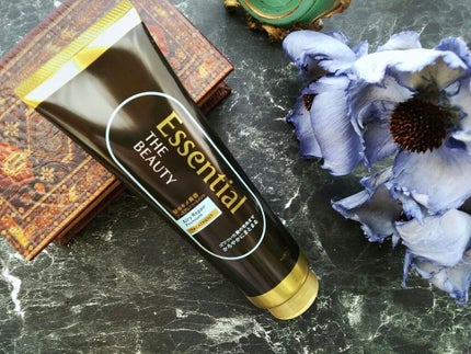 Essential THE BEAUTY 髪のキメ美容プレミアムトリートメント<エアリーリペアプレミアム>/エッセンシャル/洗い流すヘアトリートメントを使ったクチコミ(1枚目)