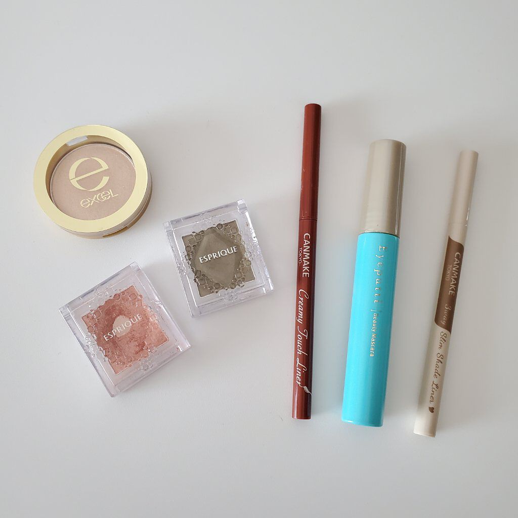 シャイニーシャドウ N/excel/単色アイシャドウを使ったクチコミ（3枚目）