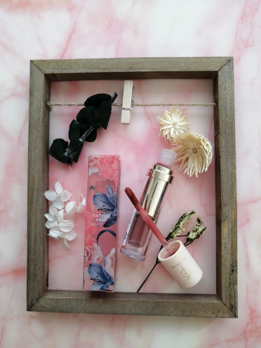 タトゥーベルベットティント/フォレンコス/リップティントを使ったクチコミ（1枚目）