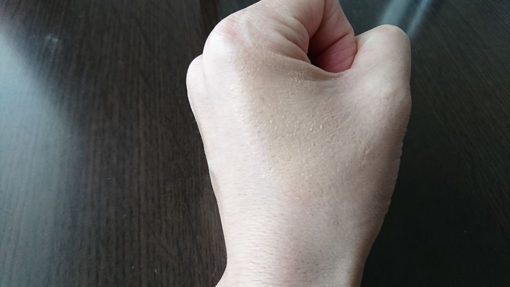 レ ベージュ オー ドゥ タン/CHANEL/クリーム・エマルジョンファンデーションを使ったクチコミ(2枚目)