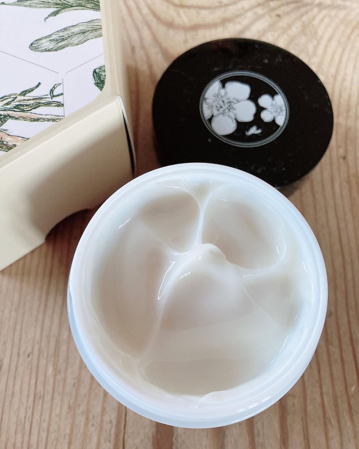 マヌカハニー クリーム/アピセラピーコスメティクス/フェイスクリームを使ったクチコミ(5枚目)