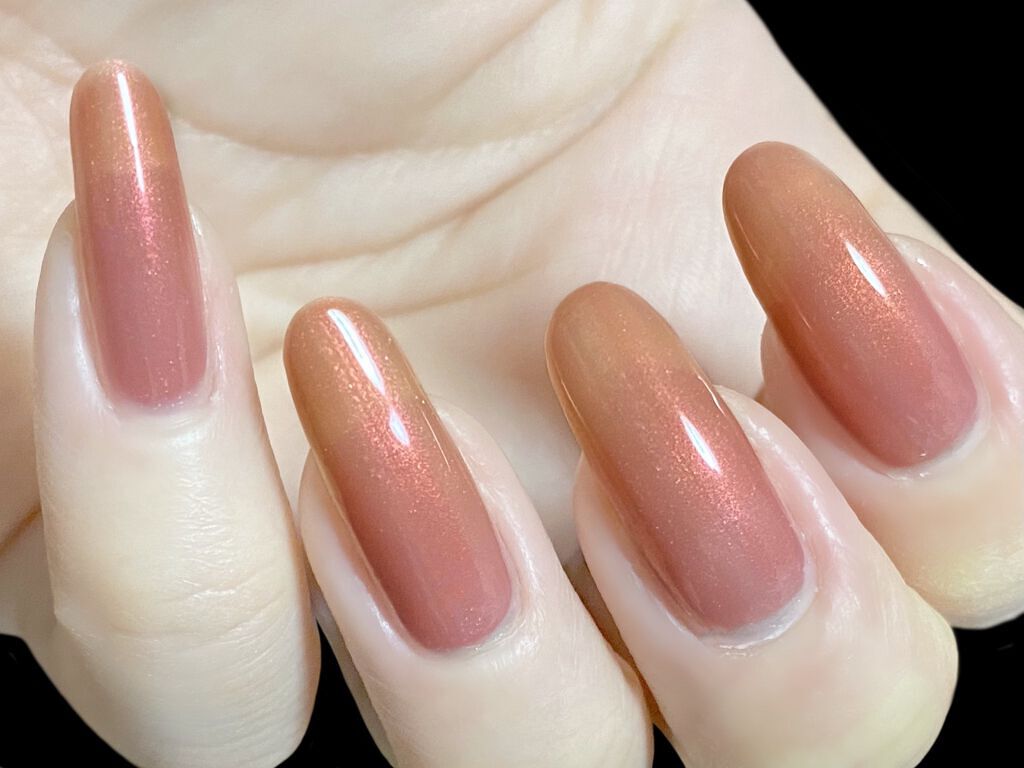 赤のようなオレンジのような🌇

内側からほんのり発光、あらステキ！

Dior／001 オパール
rom&nd／02 ROSY SYRUP

ベースにDior二度塗りして、その上からrom&nd二度塗りだ～～～～🌇


#Dior
#d