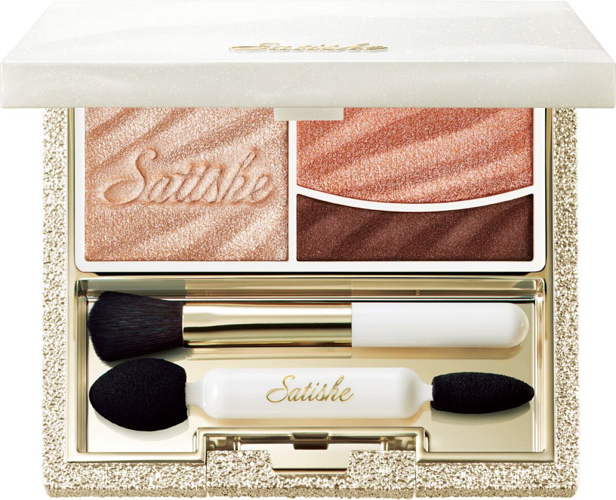 サティシェ エッセンスインアイシャドウ