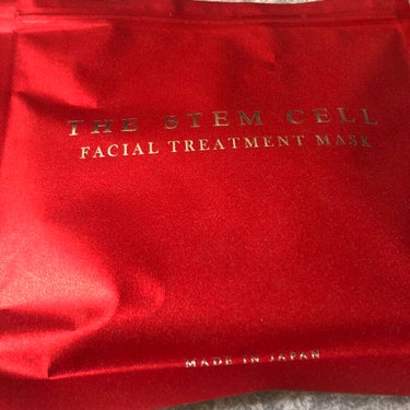 <THE STEM CELL  FACEMASK>

プレゼントとしていただいたものなので、使用しました。こちらの赤色タイプはアンチエイジング用途だったと思います。

パラベンが二種入っていましたが、い