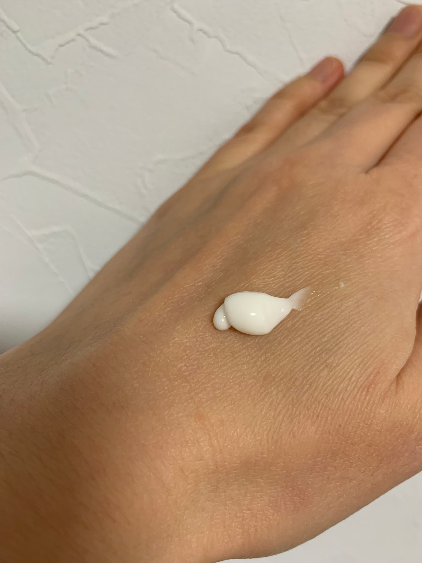 ハンドクリーム バニラ&ハニーの香り/クナイプ/ハンドクリームを使ったクチコミ(2枚目)