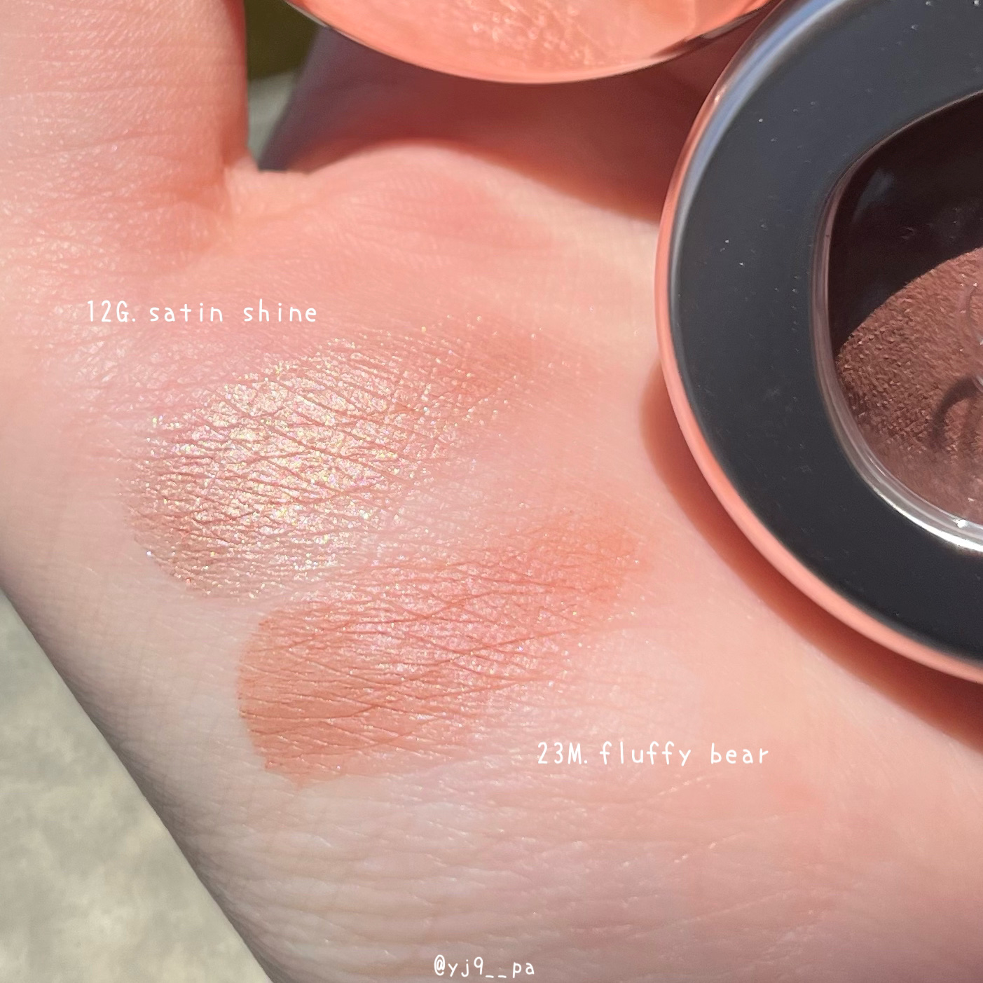 アイグロウジェム スキンシャドウ/DECORTÉ/ジェル・クリームアイシャドウを使ったクチコミ（2枚目）