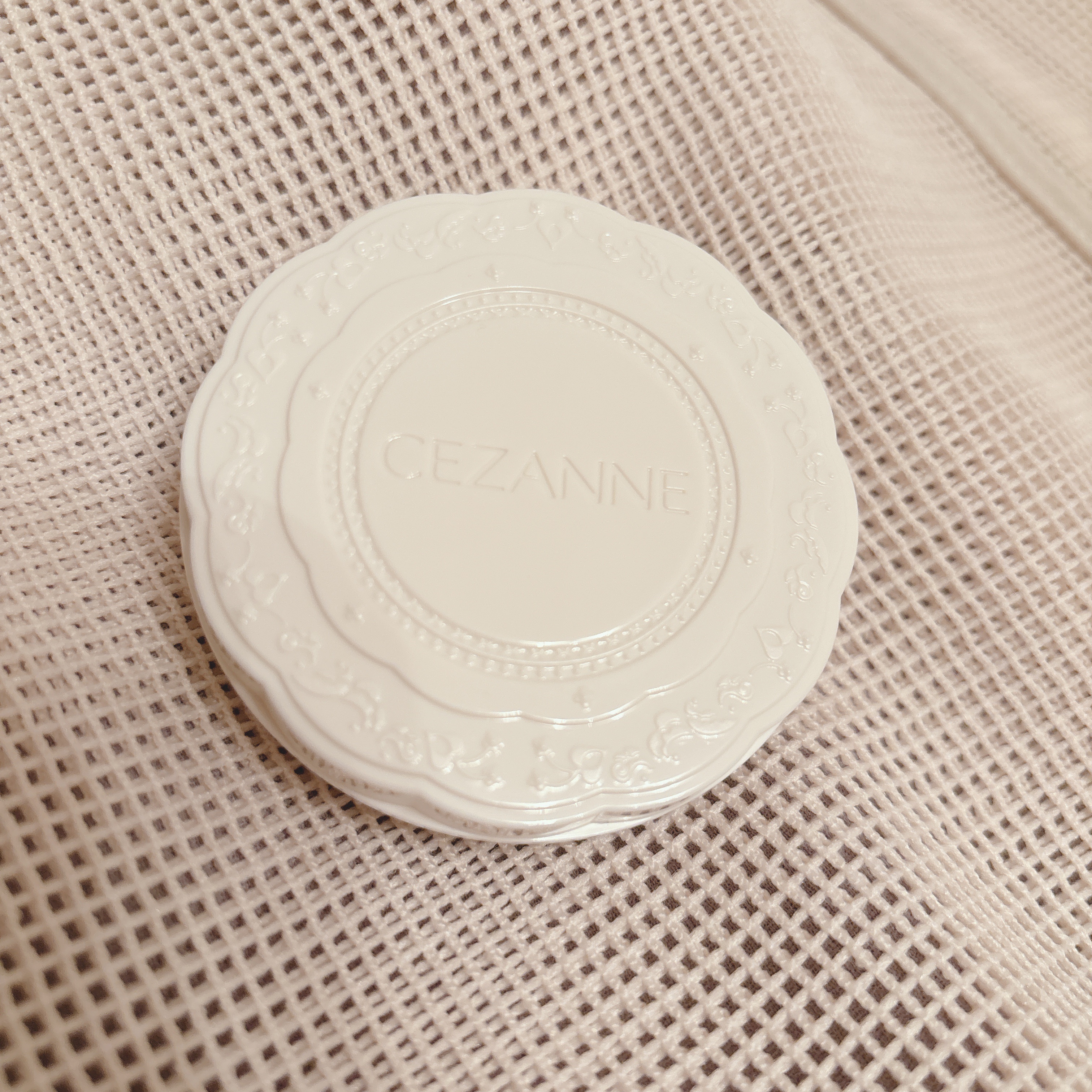 UVシルクカバーパウダー/CEZANNE/プレストパウダーを使ったクチコミ（2枚目）