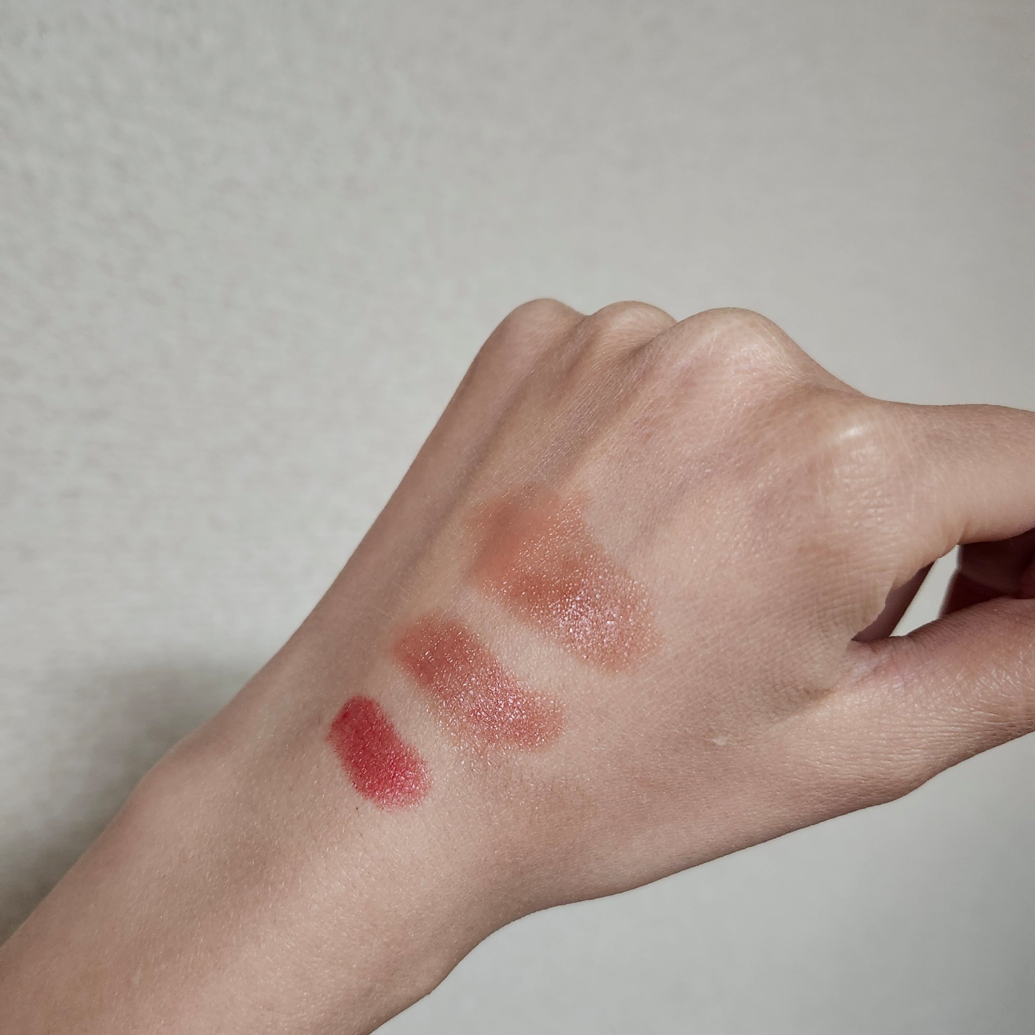 アンドバイロムアンド グラッシーバーム BE01 ナッツベージュ/&nd by rom&nd/口紅を使ったクチコミ（2枚目）