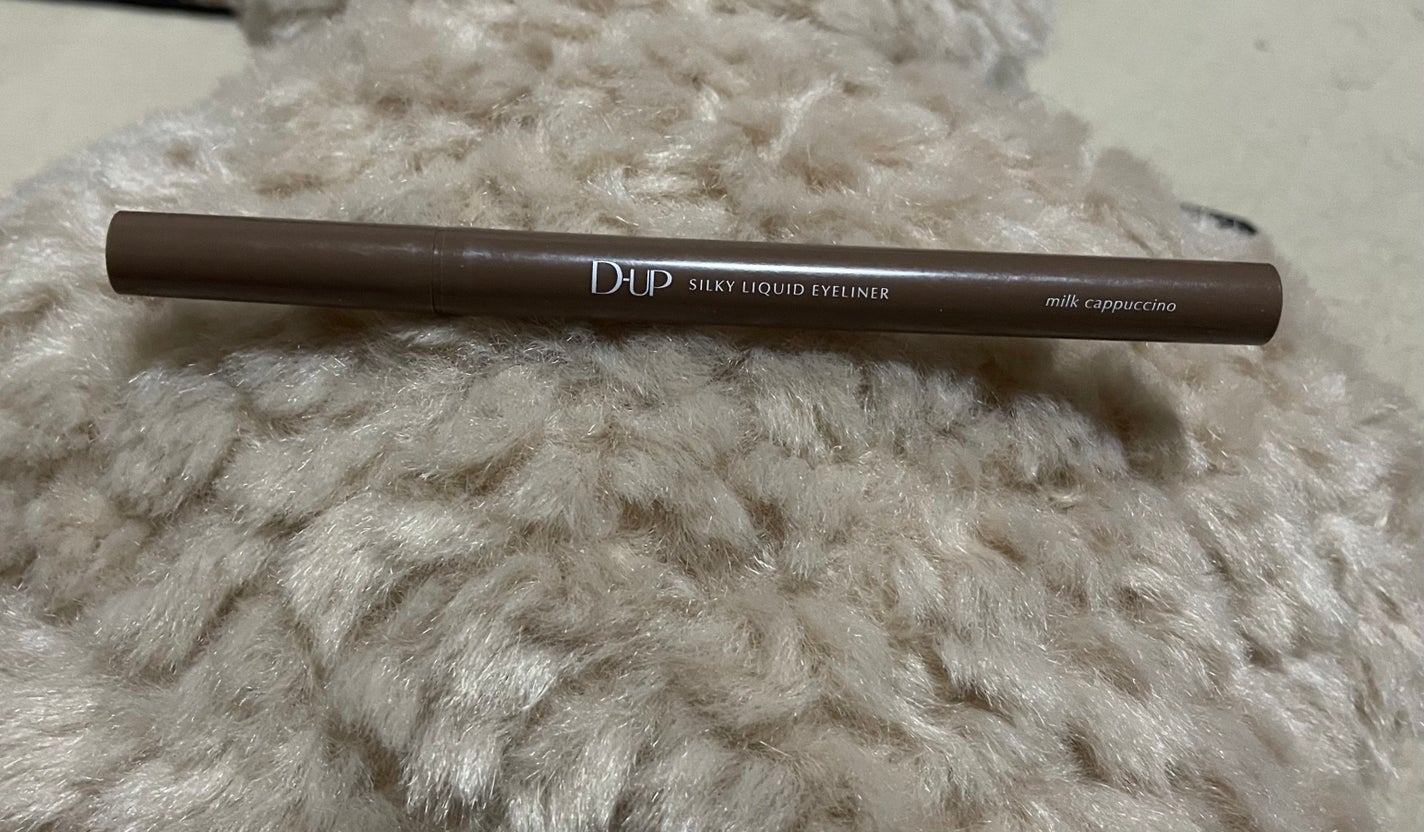 シルキーリキッドアイライナーWP/D-UP/リキッドアイライナーを使ったクチコミ(1枚目)