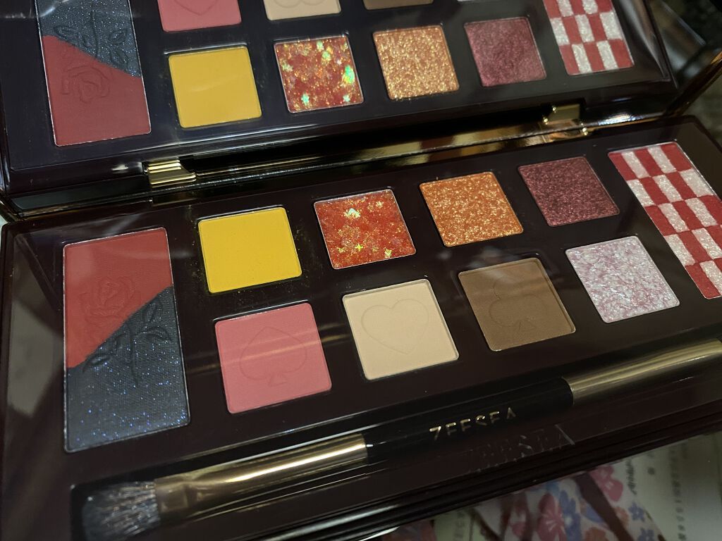 アリスドリームランドシリーズ 12色アイシャドウパレット（ZEESEA×大英博物館）/ZEESEA/アイシャドウパレットを使ったクチコミ（2枚目）