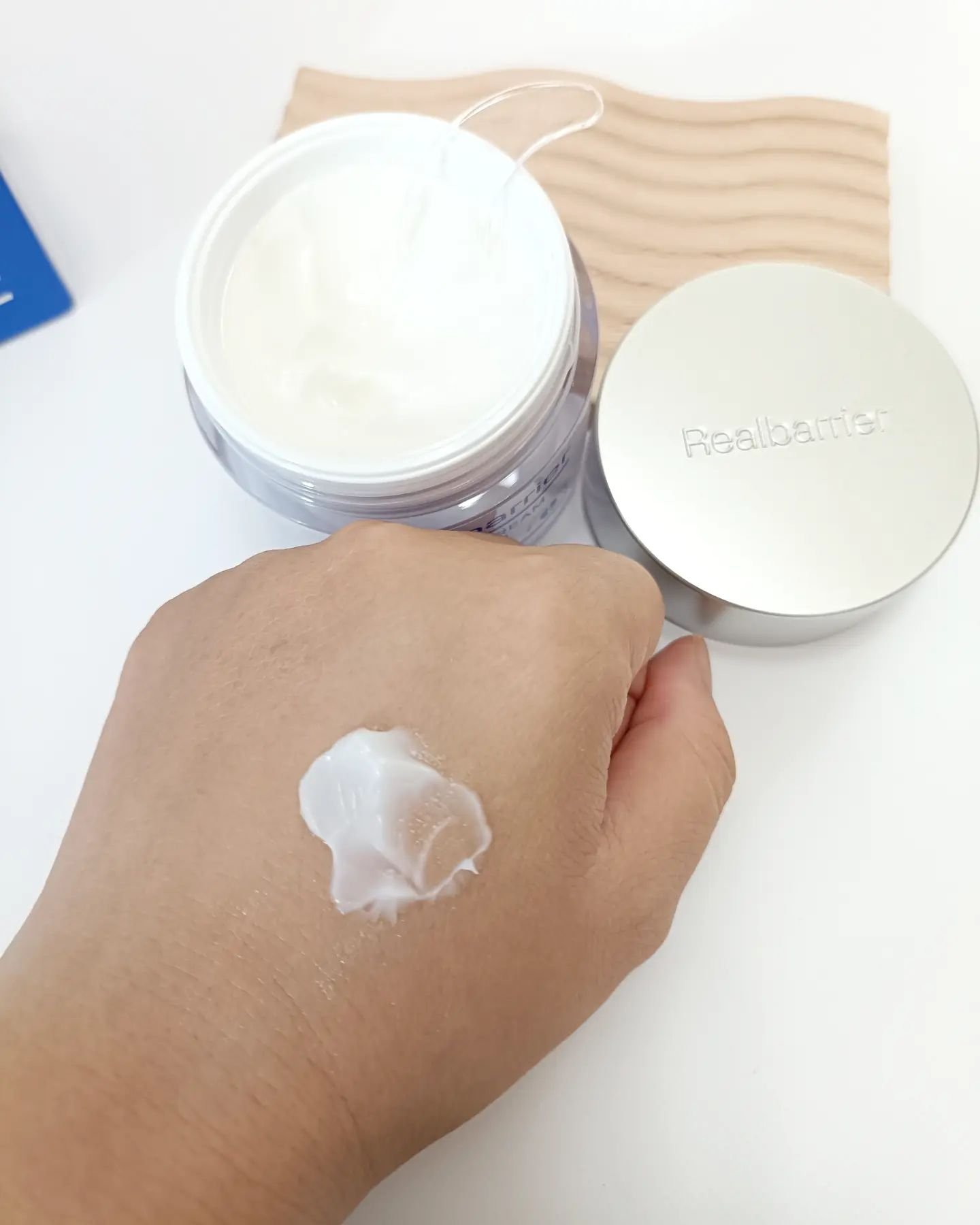 リアルバリア エクストリームクリーム オリジナル/Real Barrier/フェイスクリームを使ったクチコミ（2枚目）