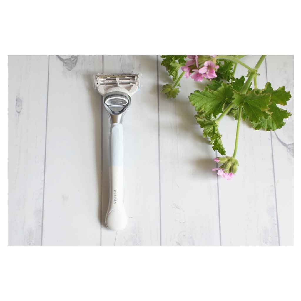 ヴィーナス VIO ヘア&スキン カミソリ/Gillette Venus/シェーバーを使ったクチコミ（1枚目）