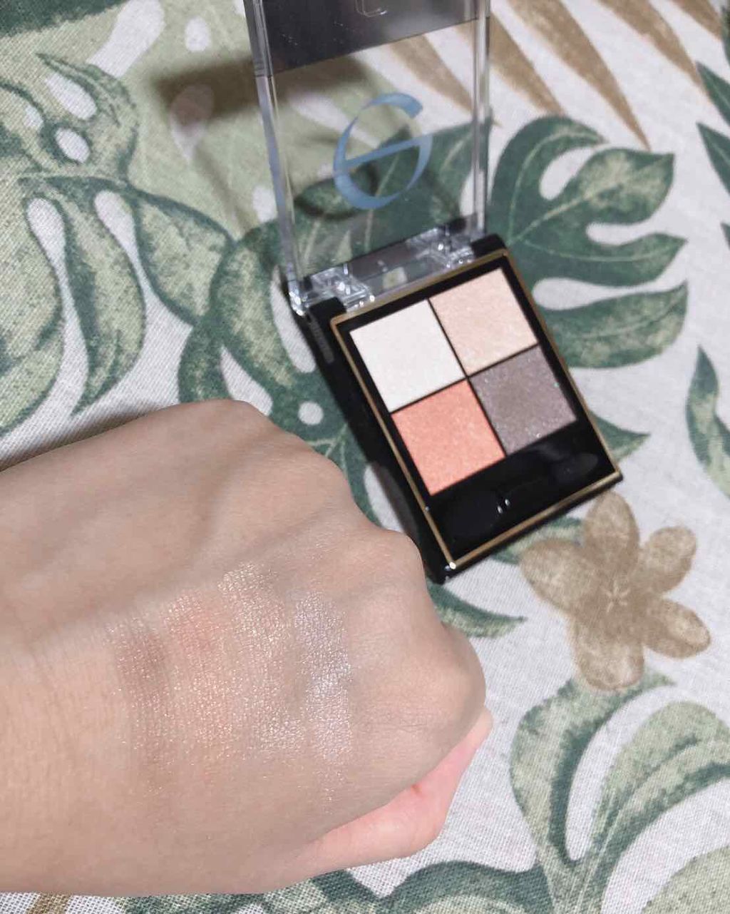 リアルクローズシャドウ/excel/アイシャドウパレットを使ったクチコミ（2枚目）