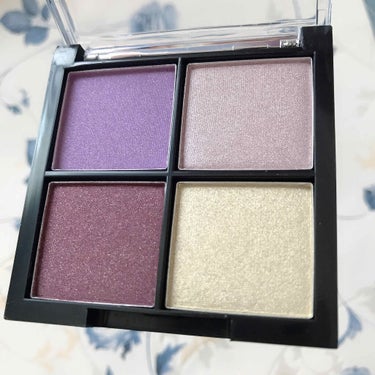 UR GLAM LUXE　4 COLORS EYESHADOW PALLET/U R GLAM/パウダーアイシャドウを使ったクチコミ（2枚目）