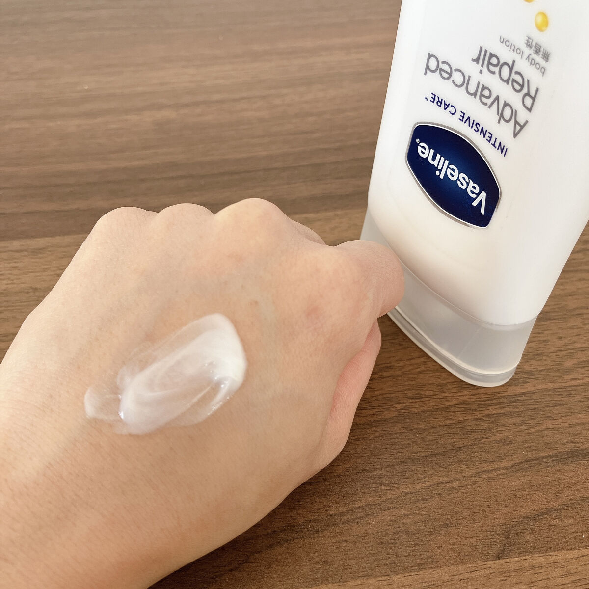 ヴァセリン アドバンスドリペア ボディローション 無香料/ヴァセリン/ボディローションを使ったクチコミ（2枚目）