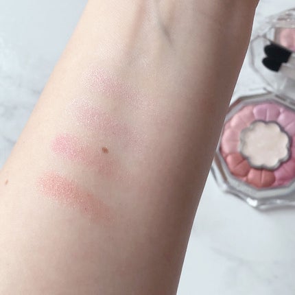 ブルームクチュール アイズ タイムレスグロウ/JILL STUART/アイシャドウパレットを使ったクチコミ(5枚目)