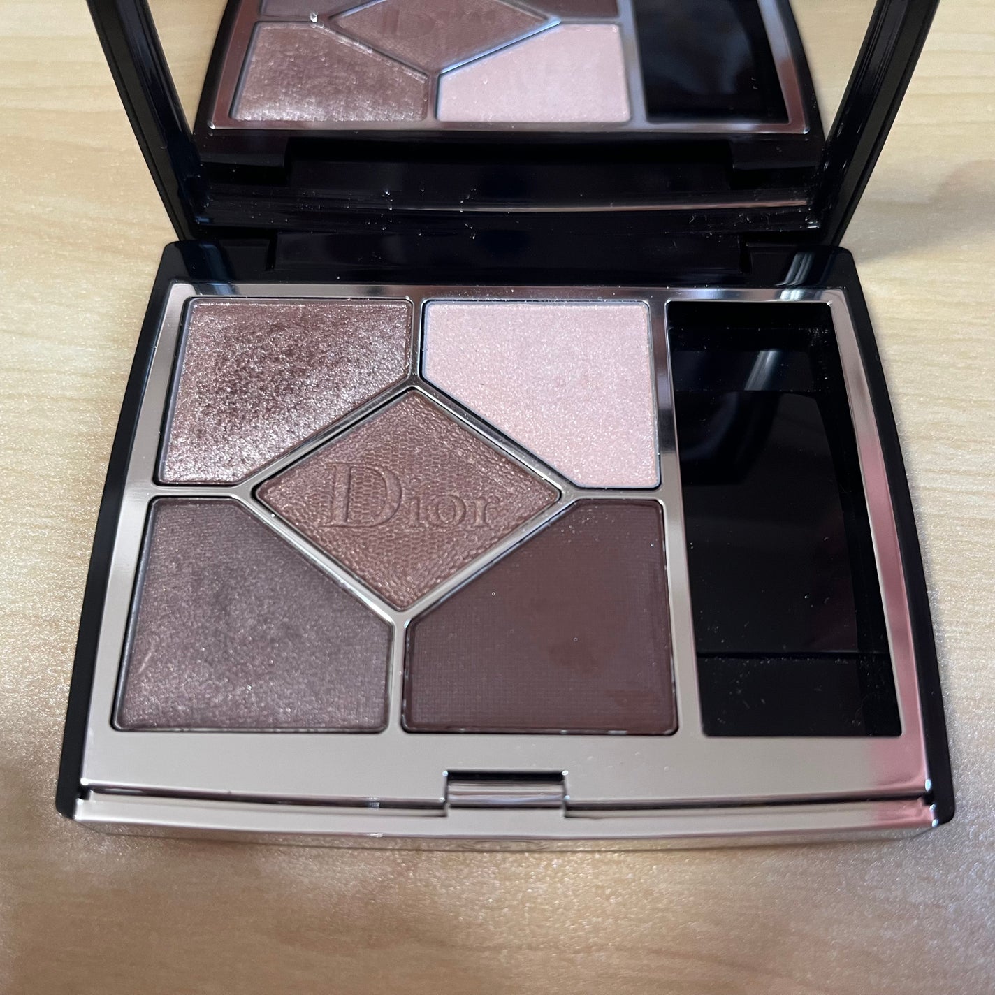 ディオールショウ サンク クルール/Dior/アイシャドウを使ったクチコミ(1枚目)