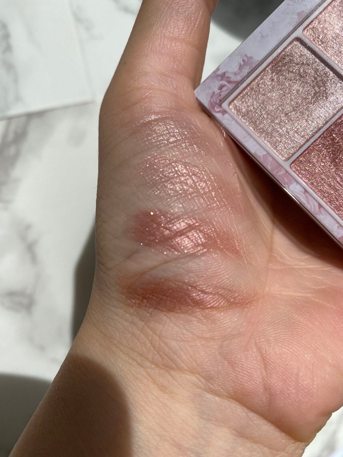 シルキースフレアイズ/キャンメイク/アイシャドウパレットを使ったクチコミ(3枚目)