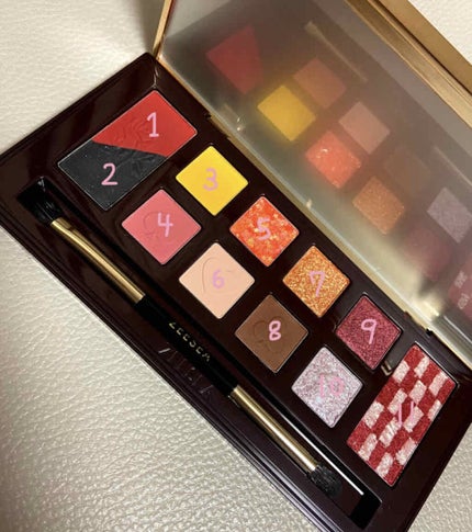 アリスドリームランドシリーズ 12色アイシャドウパレット(ZEESEA×大英博物館)/ZEESEA/アイシャドウパレットを使ったクチコミ(2枚目)