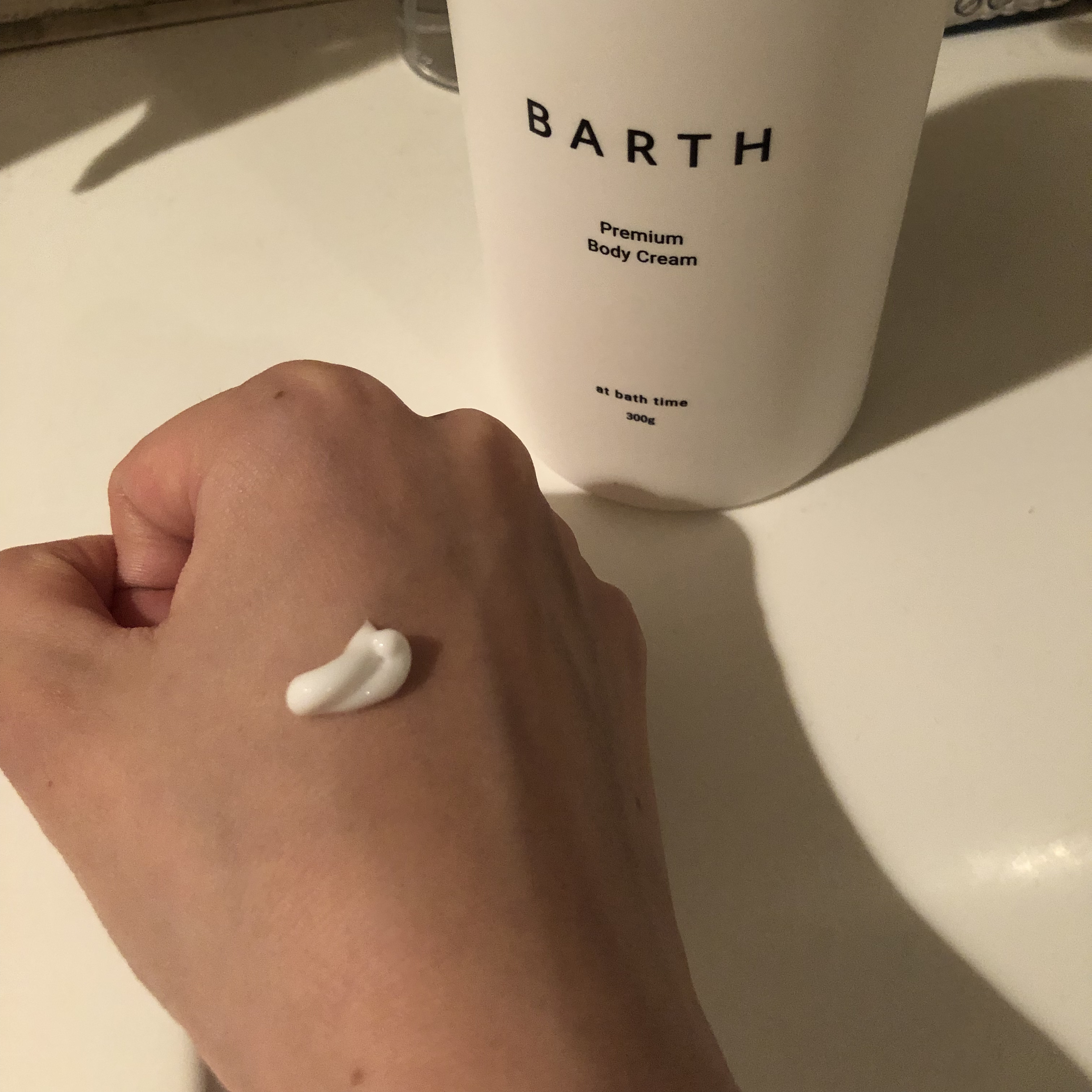 プレミアムボディクリーム at bath time/BARTH/ボディクリームを使ったクチコミ（2枚目）