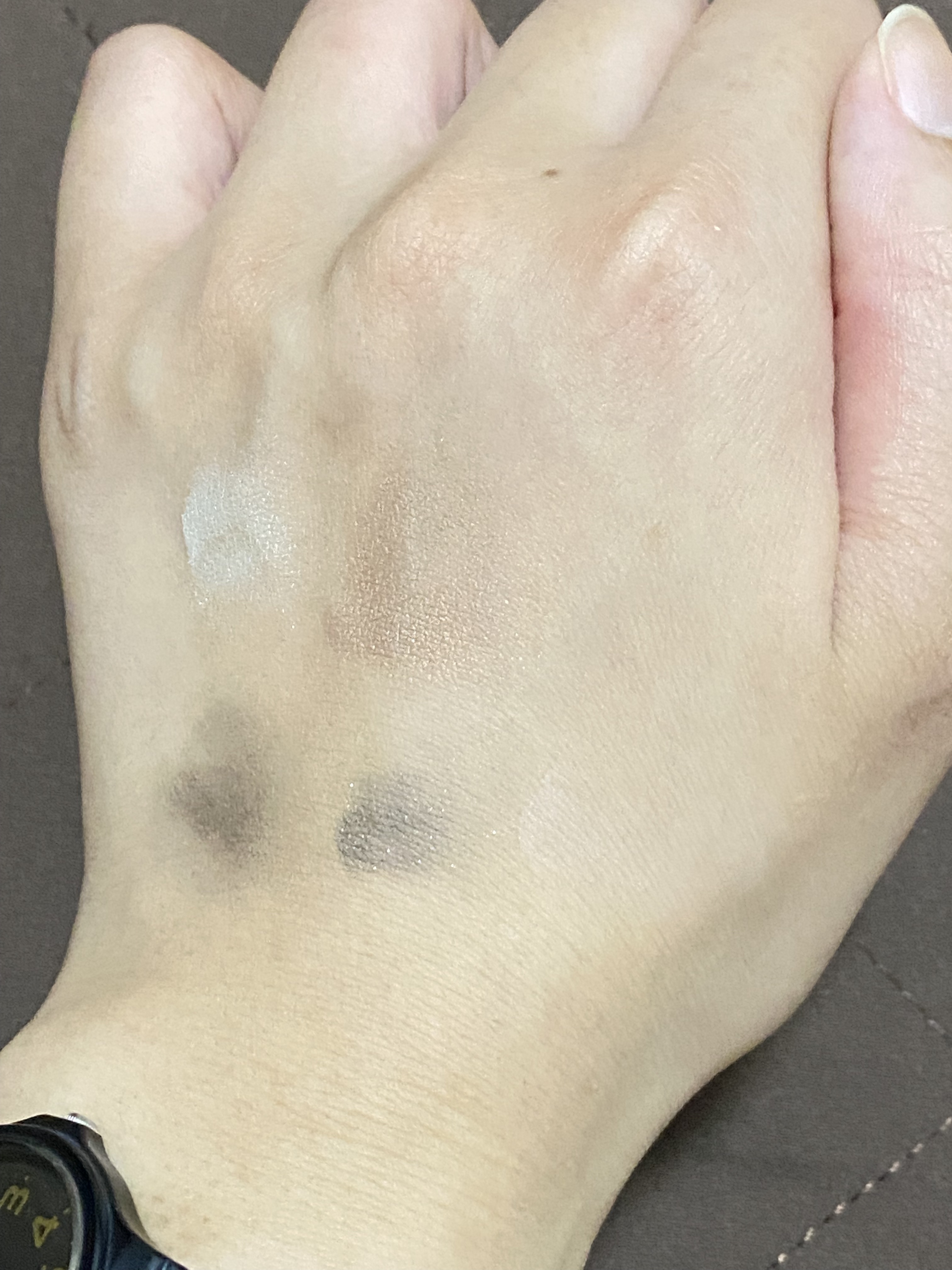 コネクト イン カラー アイシャドウ パレット × 6 インクリプテッド クリプトナイト/M・A・C/アイシャドウパレットを使ったクチコミ（3枚目）