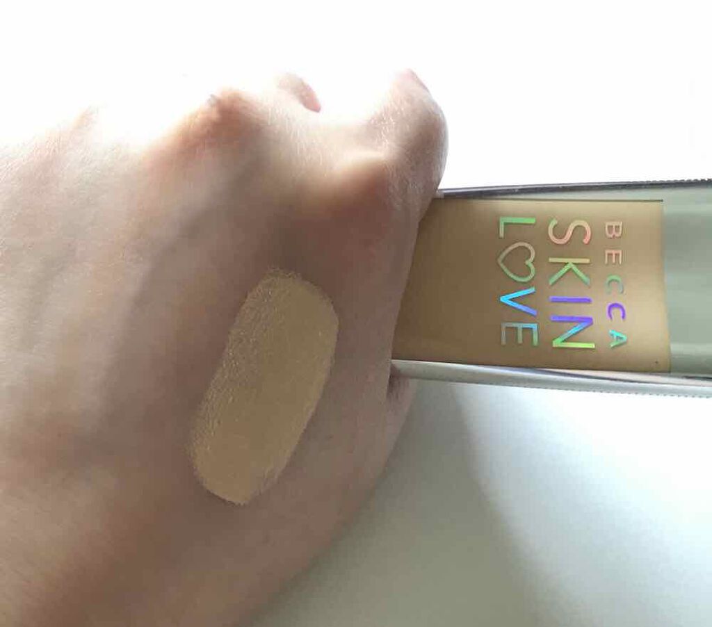 Skin Love Weightless Blur Foundation/BECCA/クリーム・エマルジョンファンデーションを使ったクチコミ(2枚目)