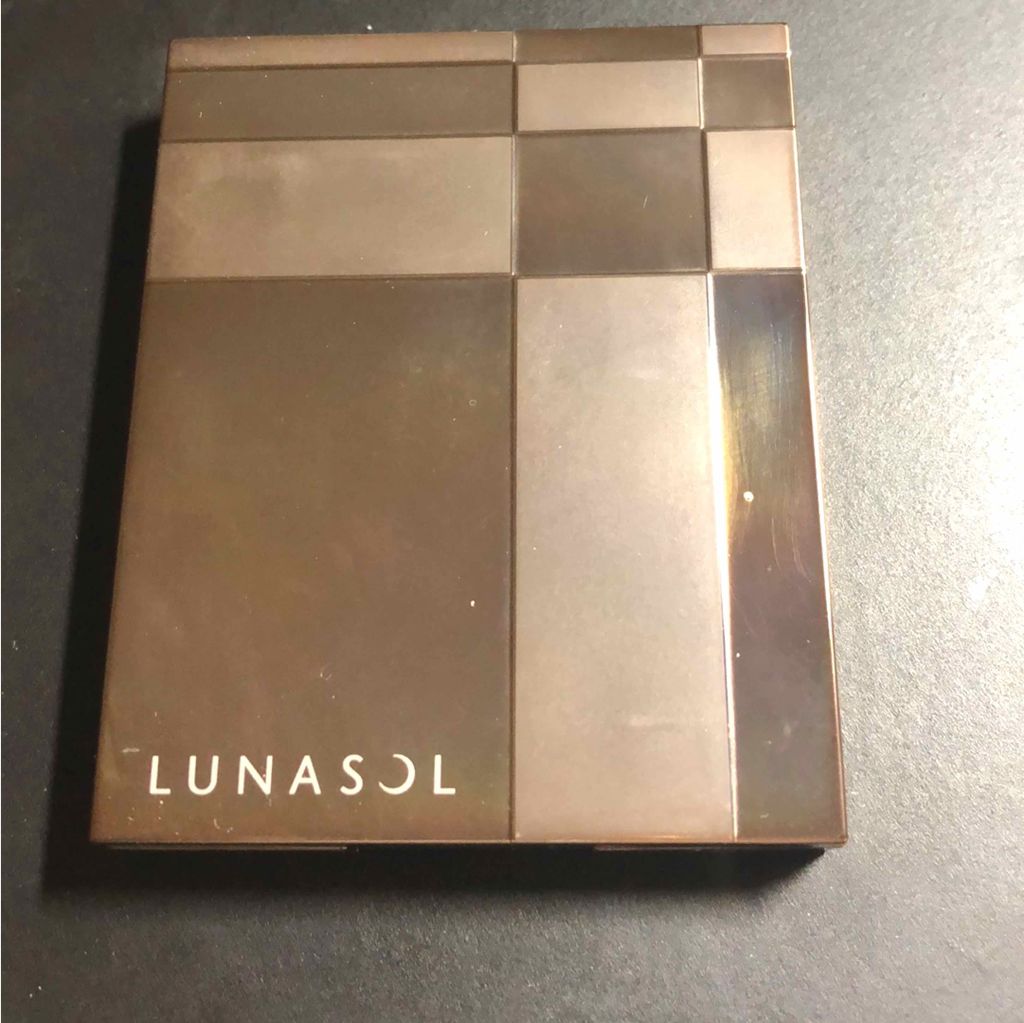 スキンモデリングアイズ/LUNASOL/アイシャドウパレットを使ったクチコミ（1枚目）