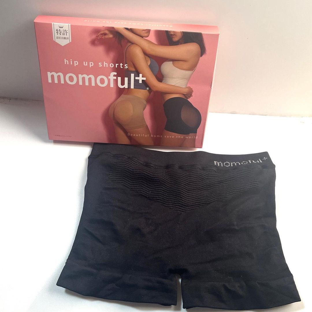 momoful+ ブラック/モモフル/バストケア・ヒップケアを使ったクチコミ（1枚目）